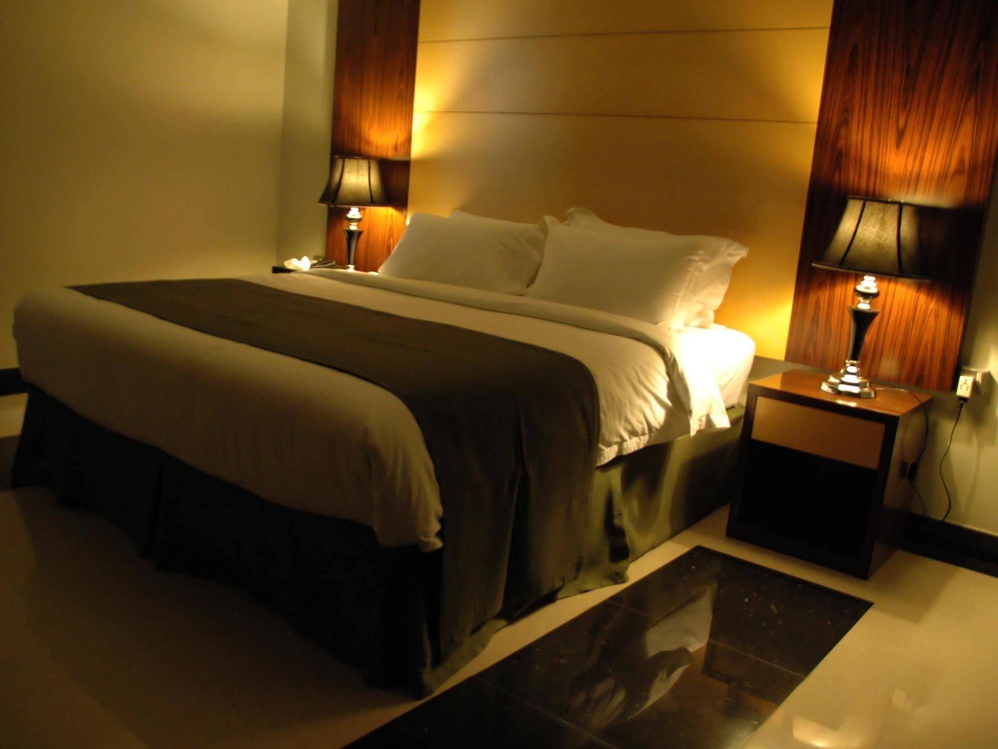 Doha Dynasty Hotel Exterior photo